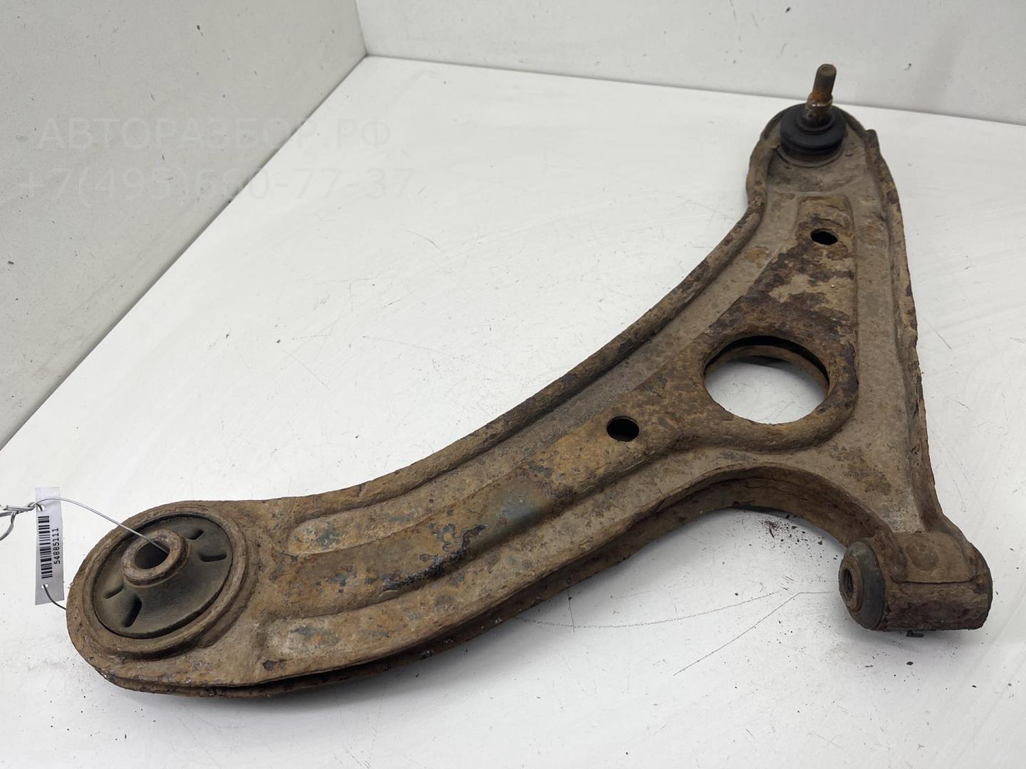 Рычаг передний левый