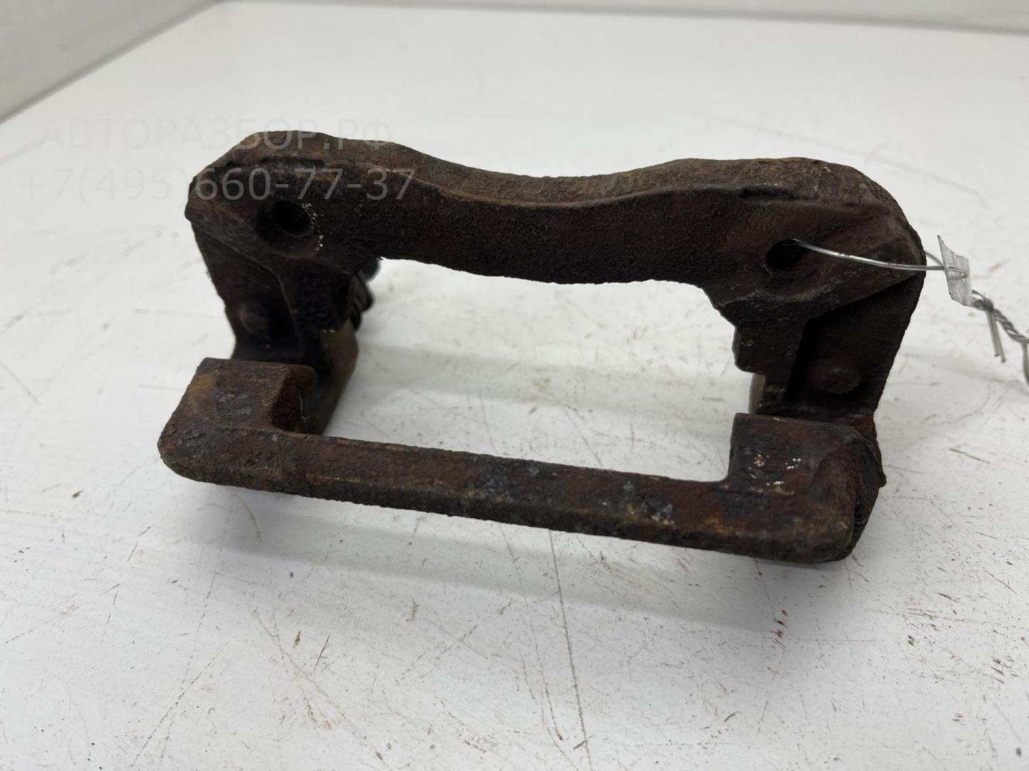 Скоба суппорта заднего