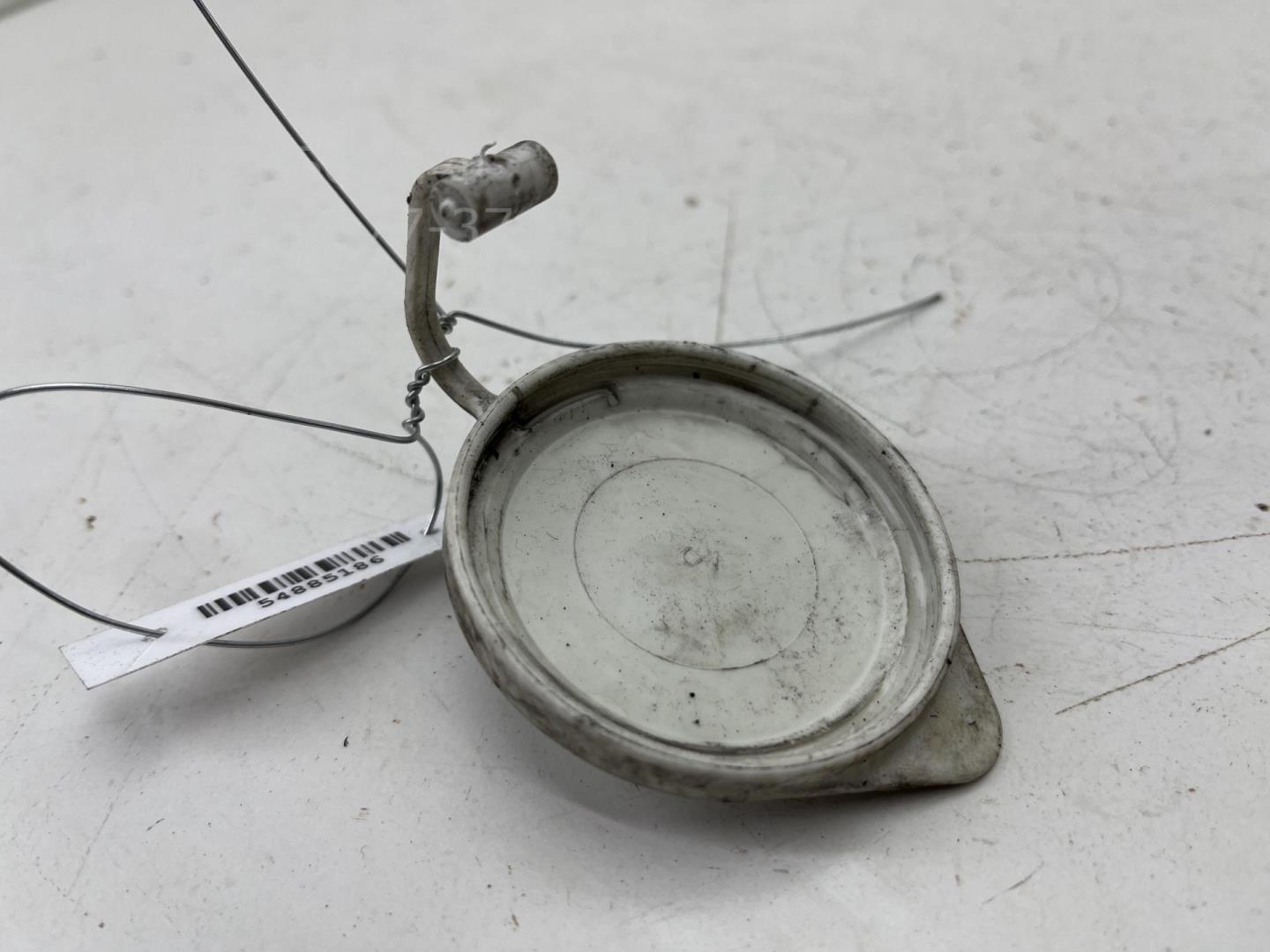 Крышка бачка омывателя