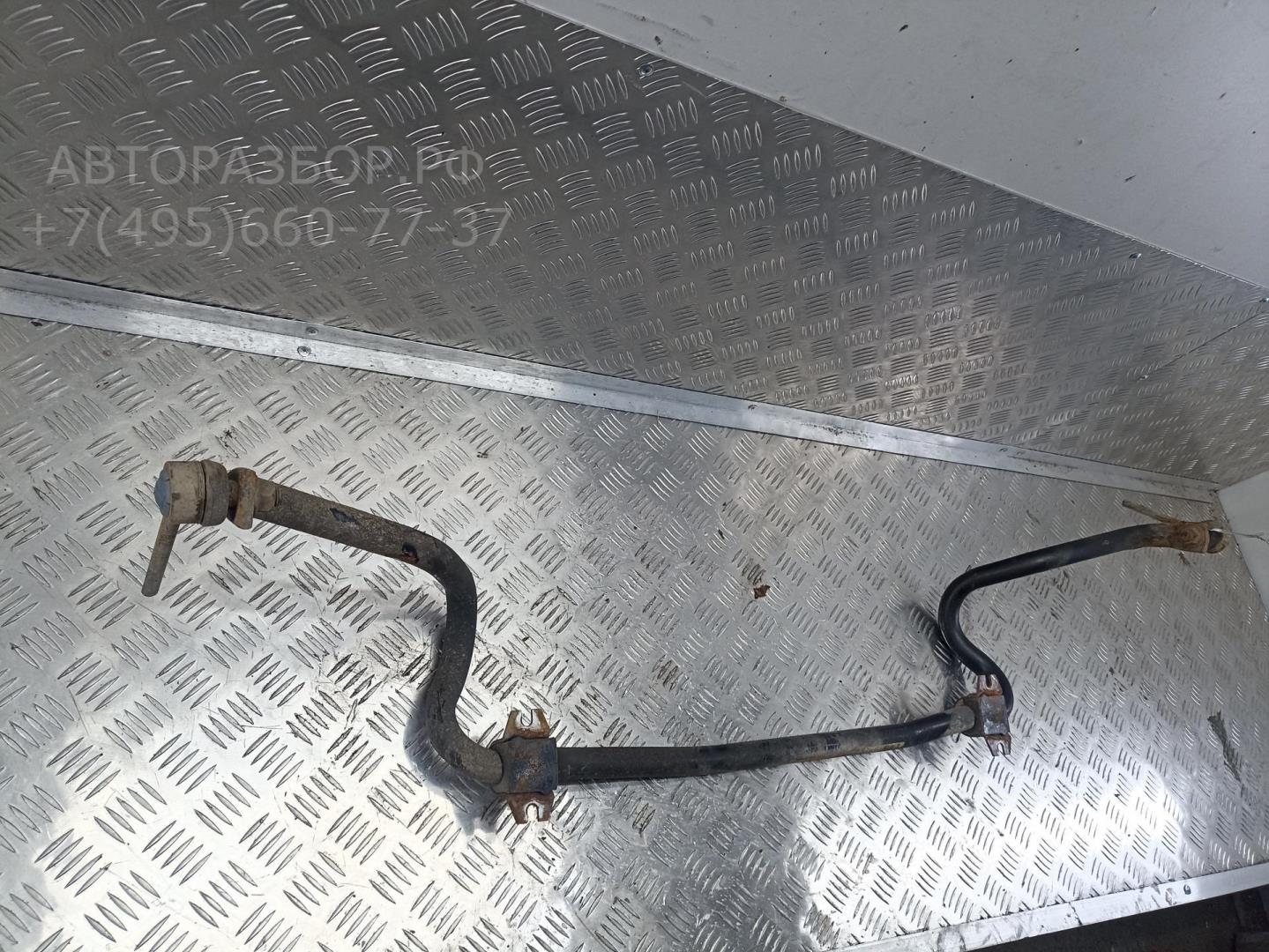 Стабилизатор передний