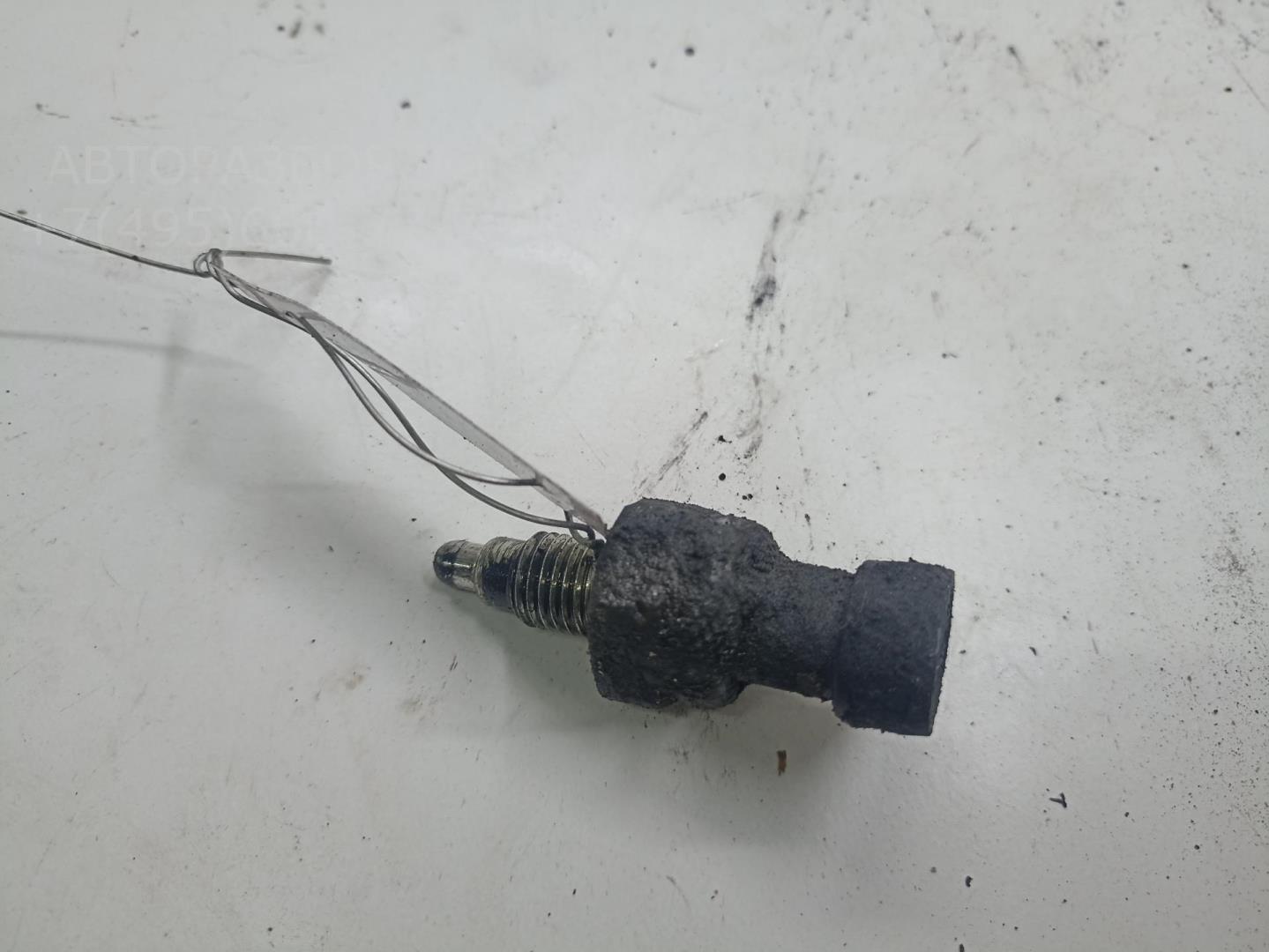 Датчик включения заднего хода