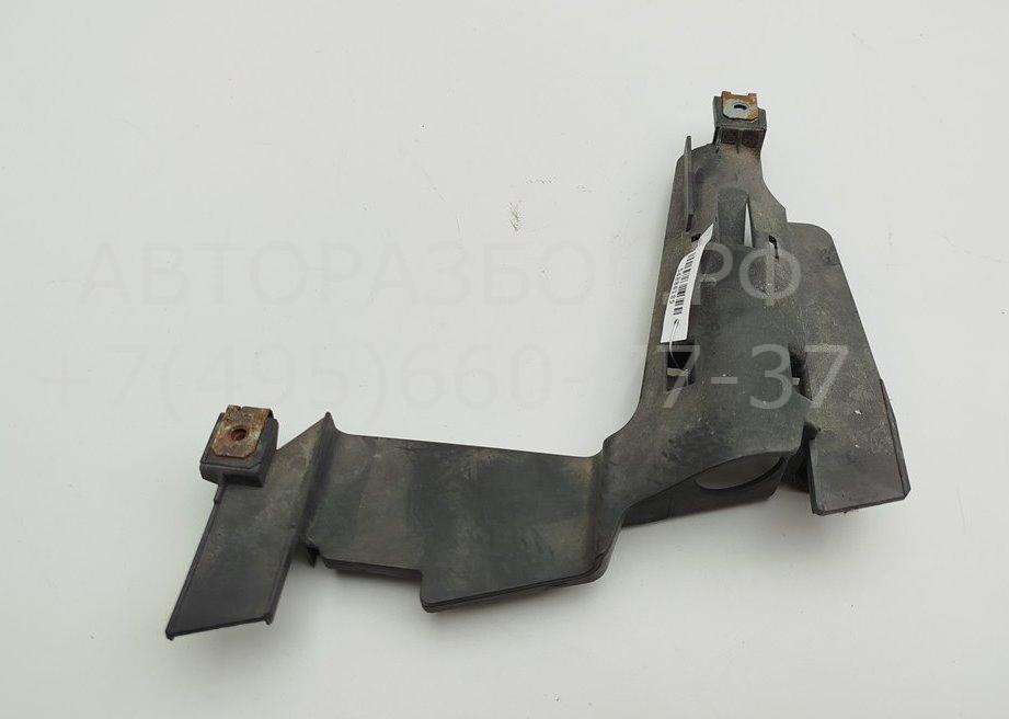 Крепеж фары