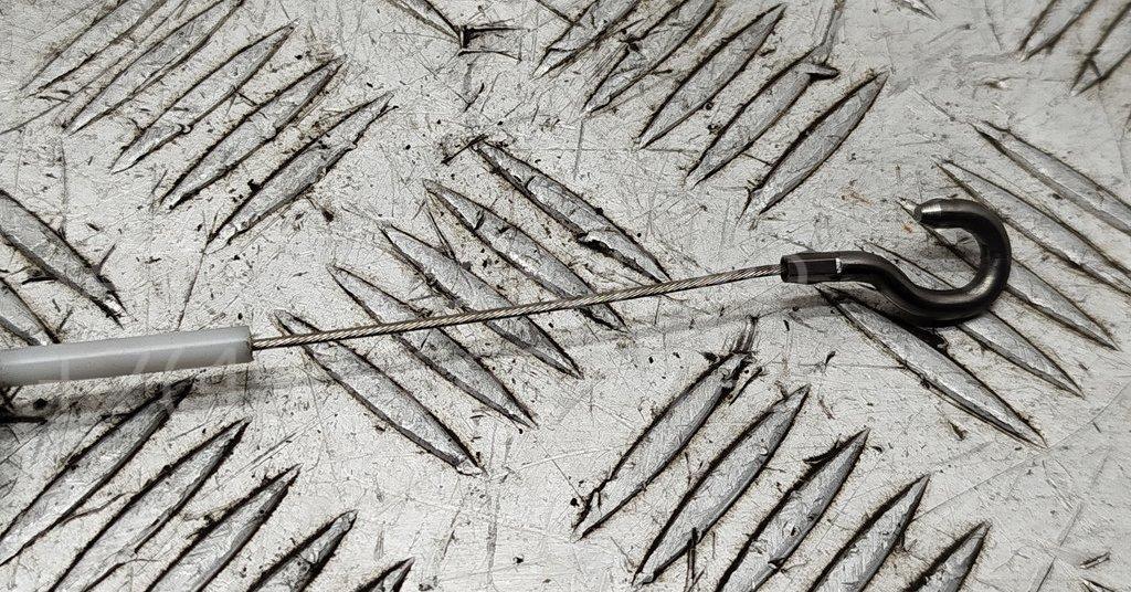 Трос открывания двери