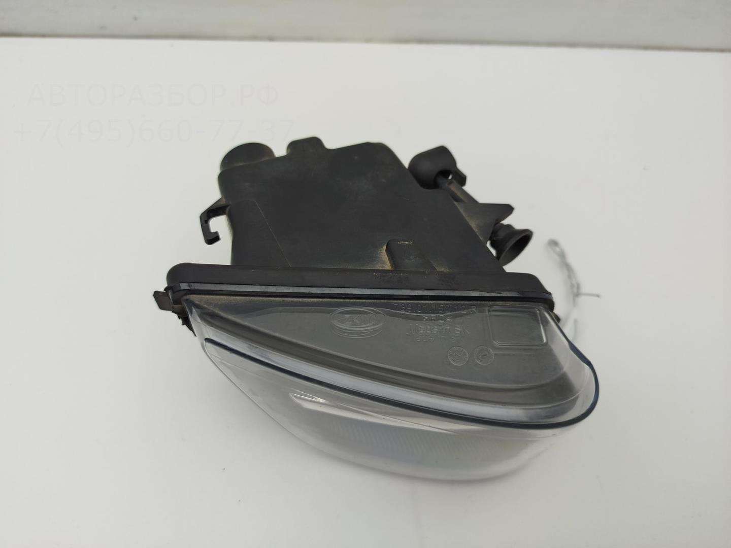 Фара противотуманная правая