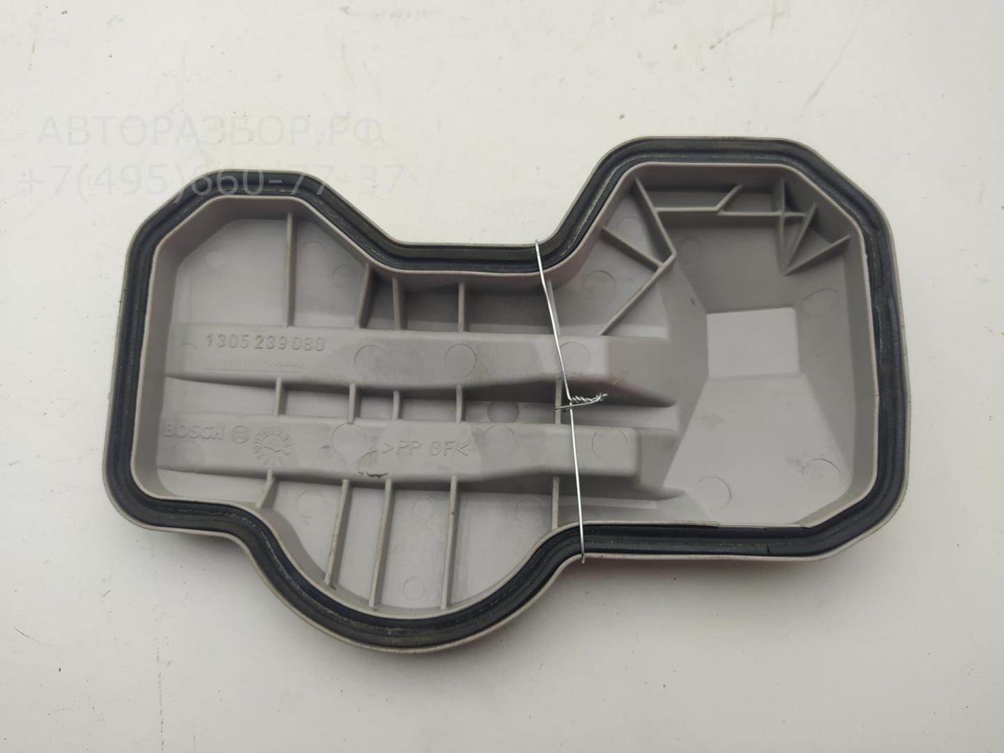 Крышка фары левой