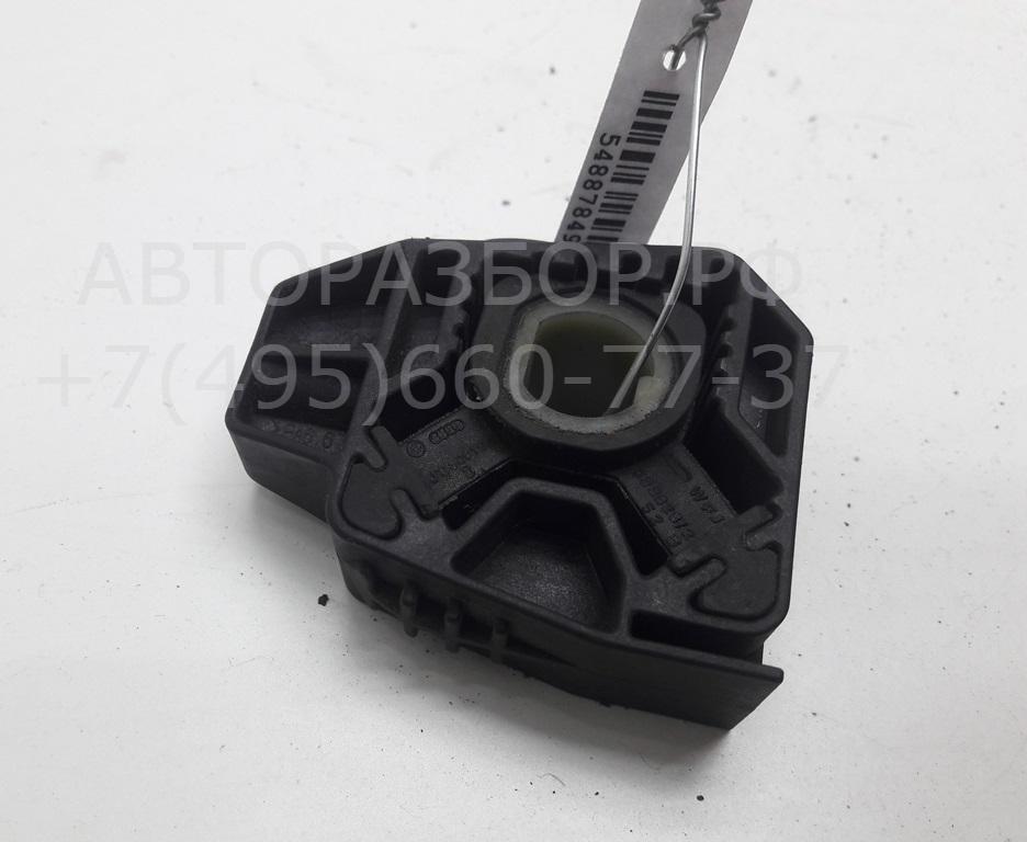 Кронштейн радиатора