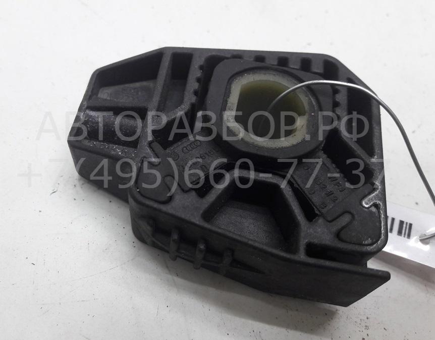 Кронштейн радиатора