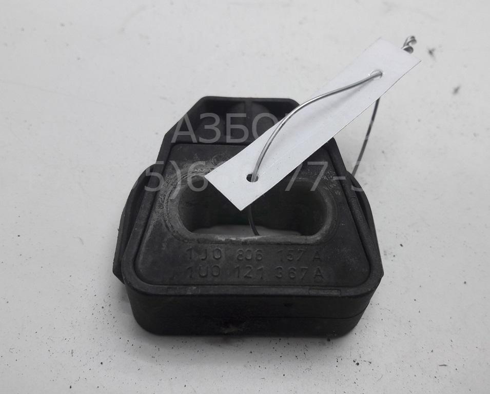 Кронштейн радиатора