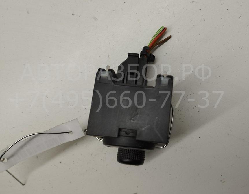 Кнопка регулировки зеркала