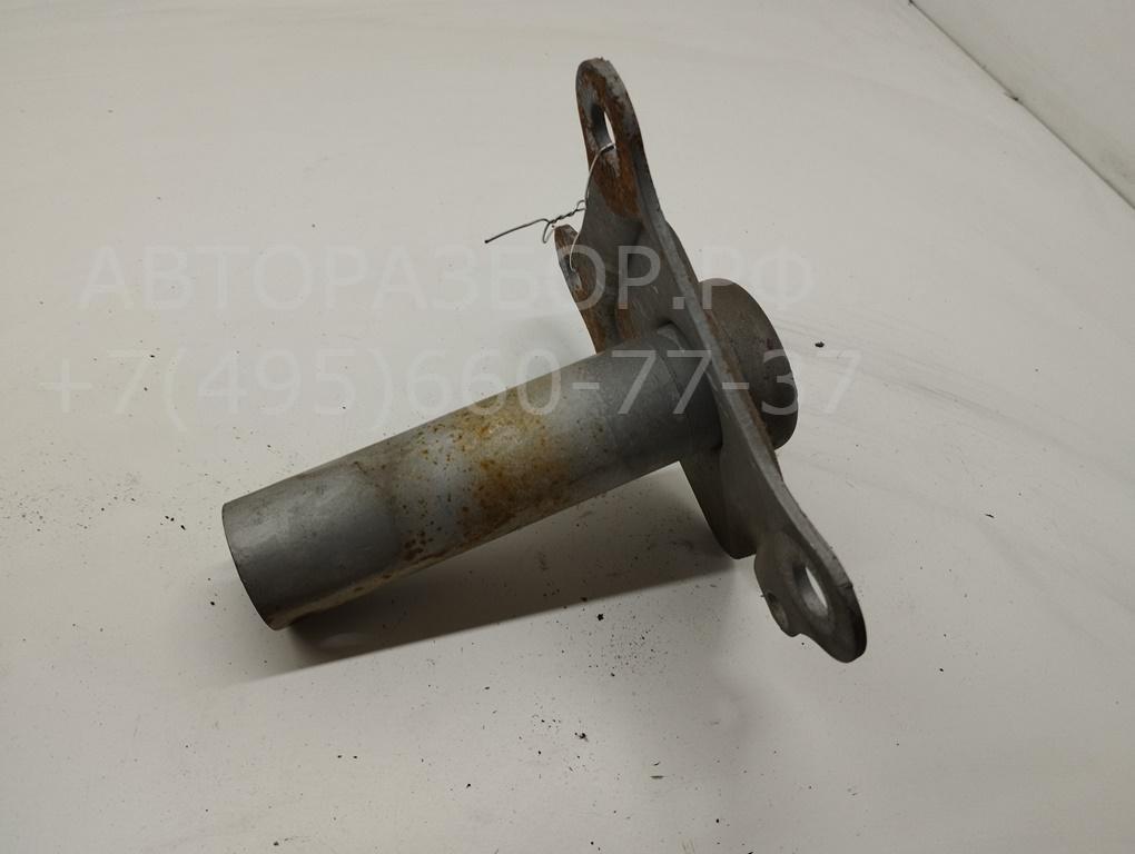 Кронштейн переднего бампера