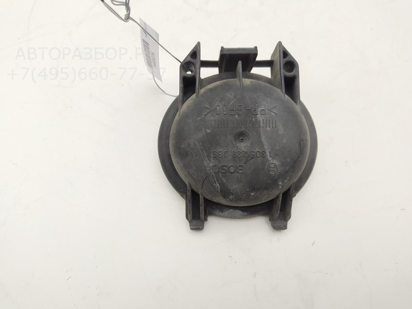 Крышка фары левой