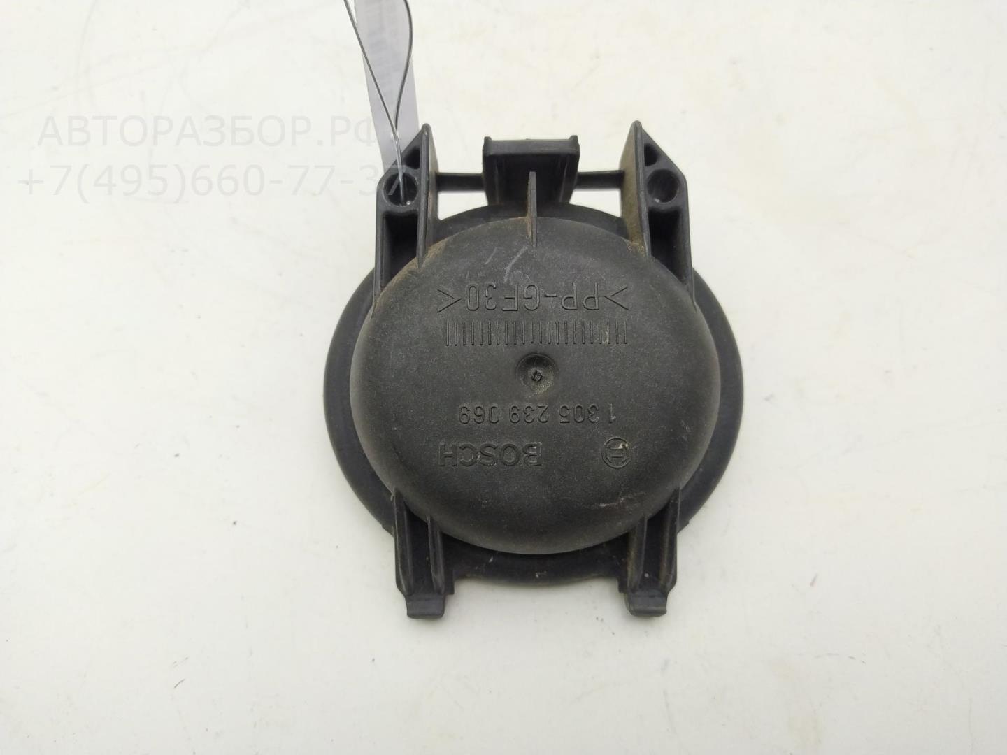 Крышка фары левой