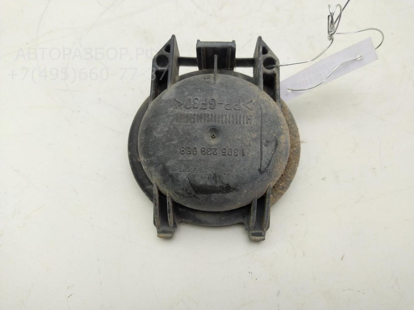 Крышка фары левой