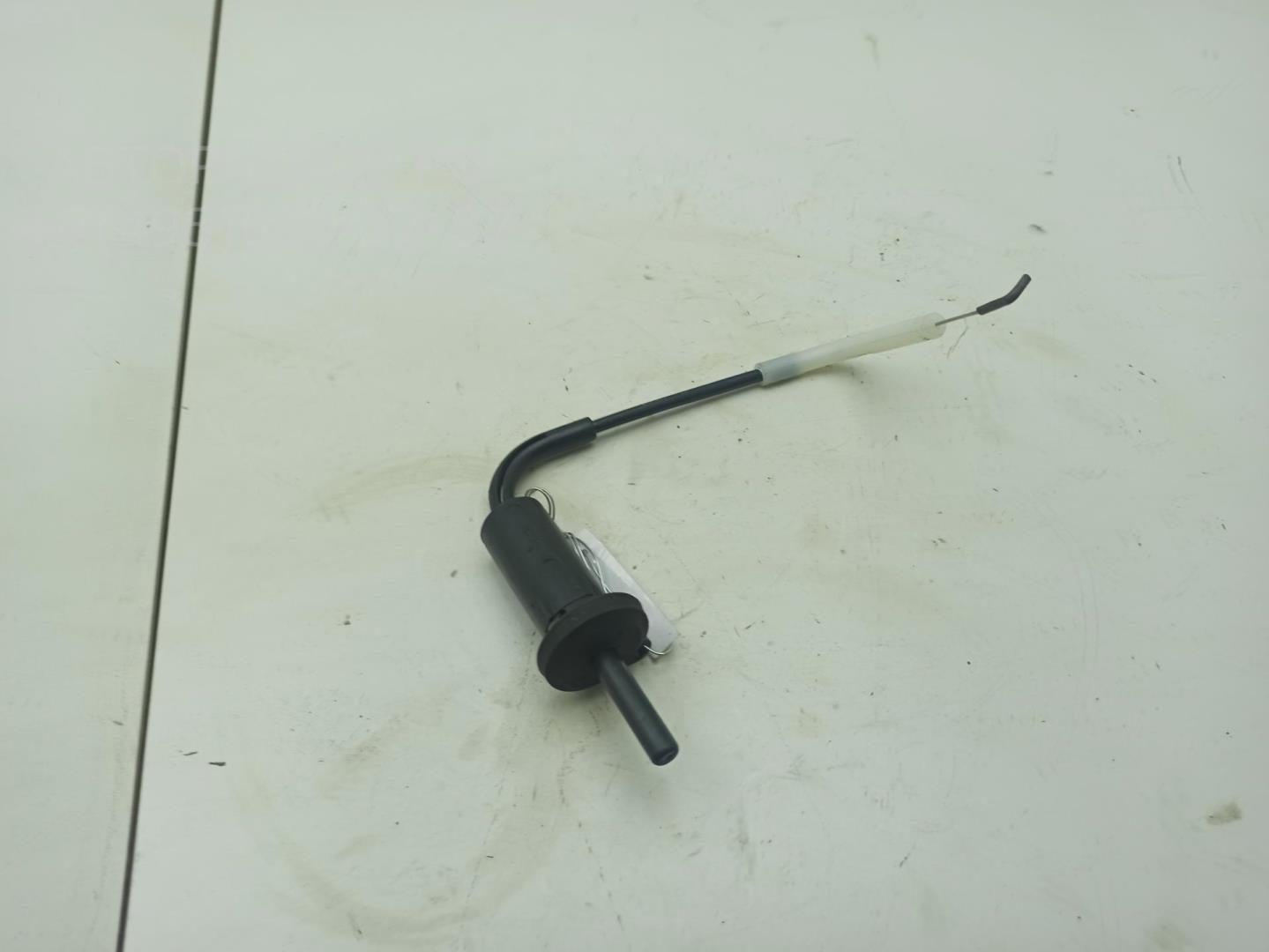 Трос открывания двери