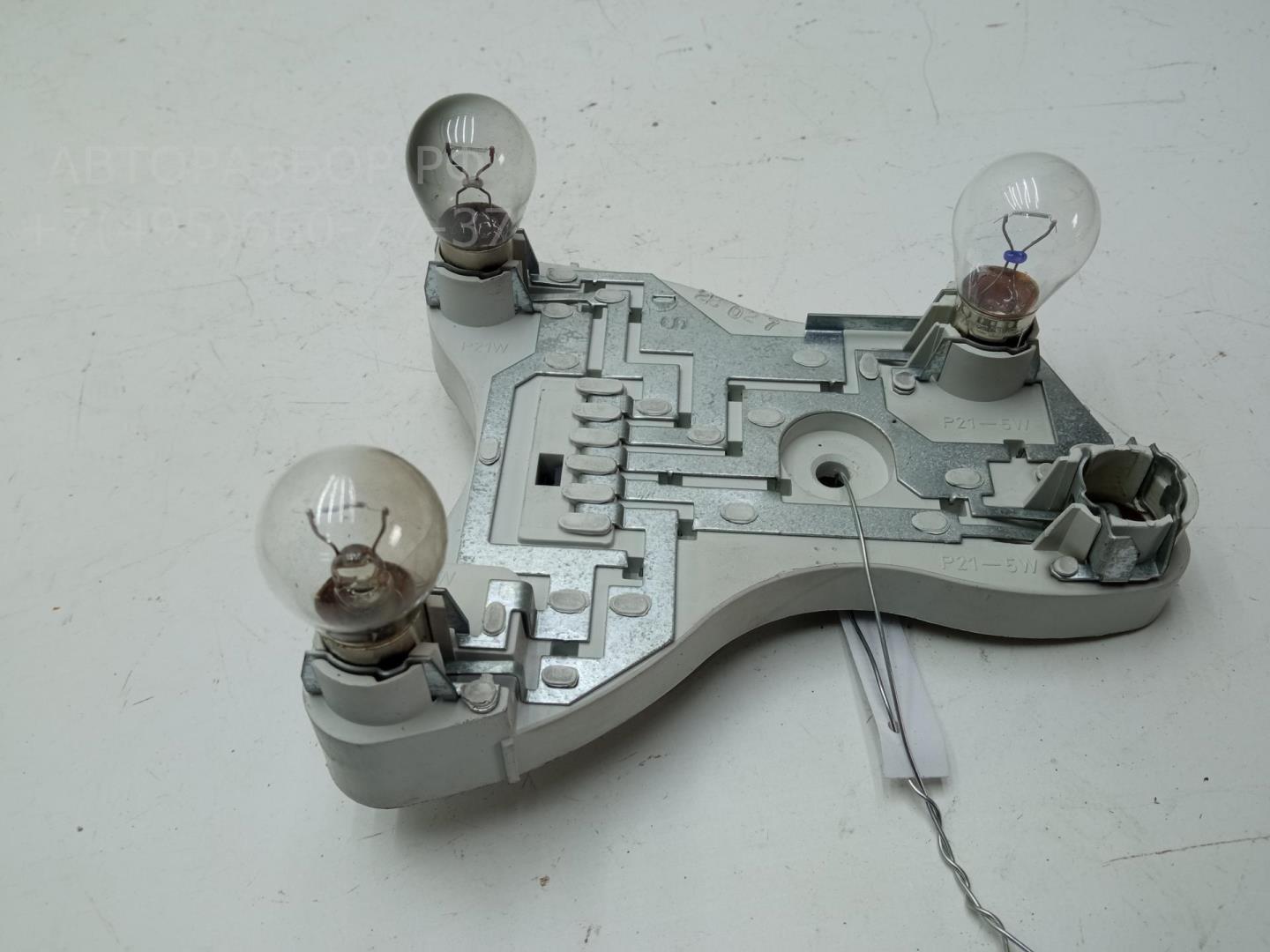 Плата заднего фонаря левого