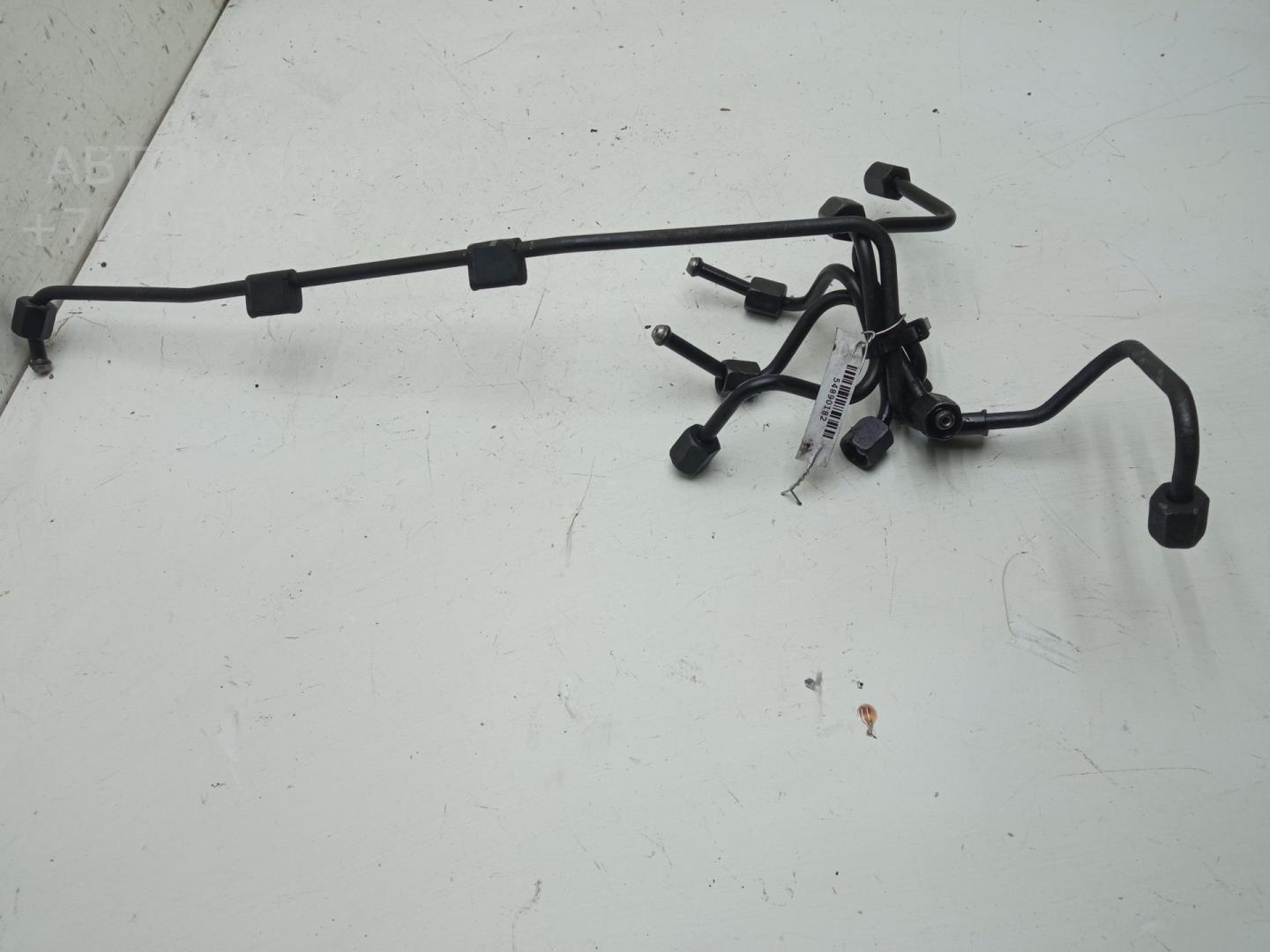 Трубка топливная