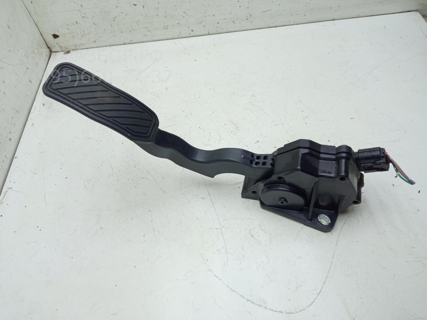 Педаль газа