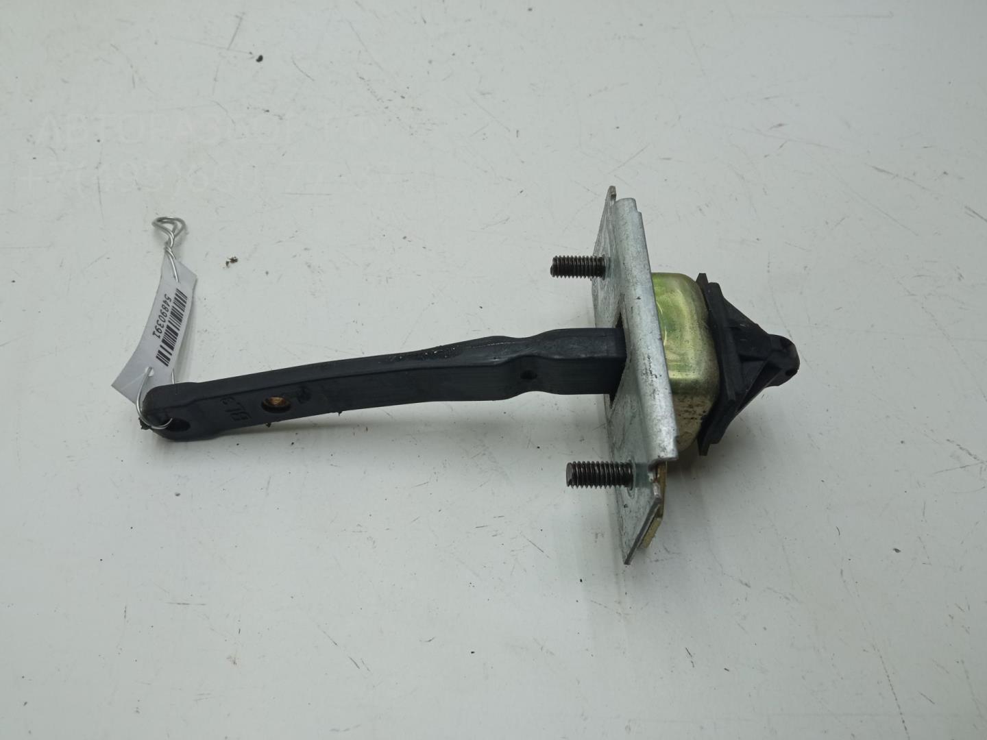 Ограничитель двери