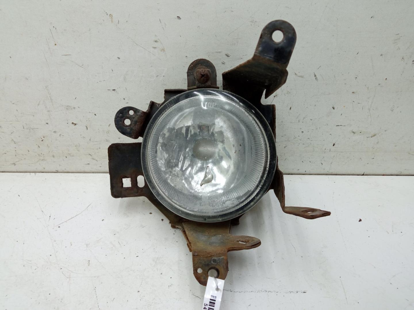 Фара противотуманная правая