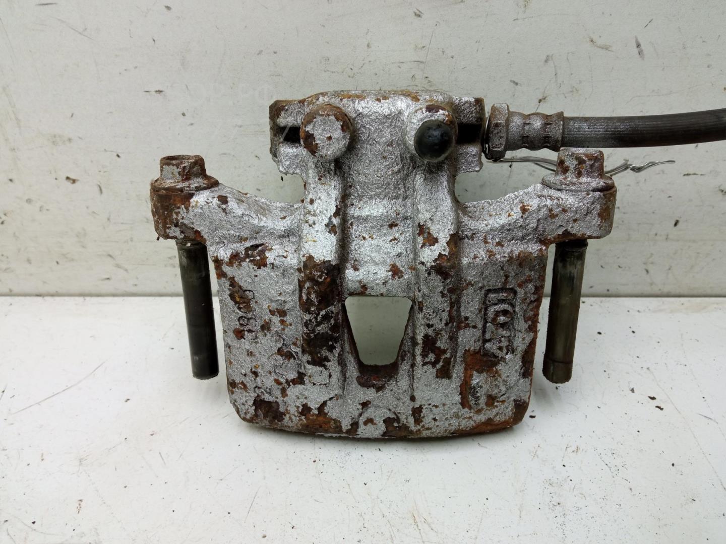 Суппорт задний правый