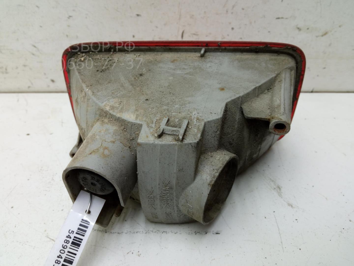 Фонарь задний в бампер правый