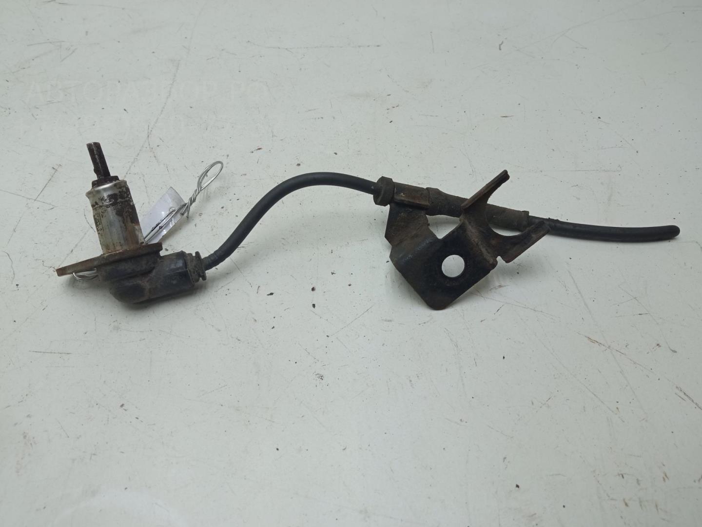 Датчик ABS задний