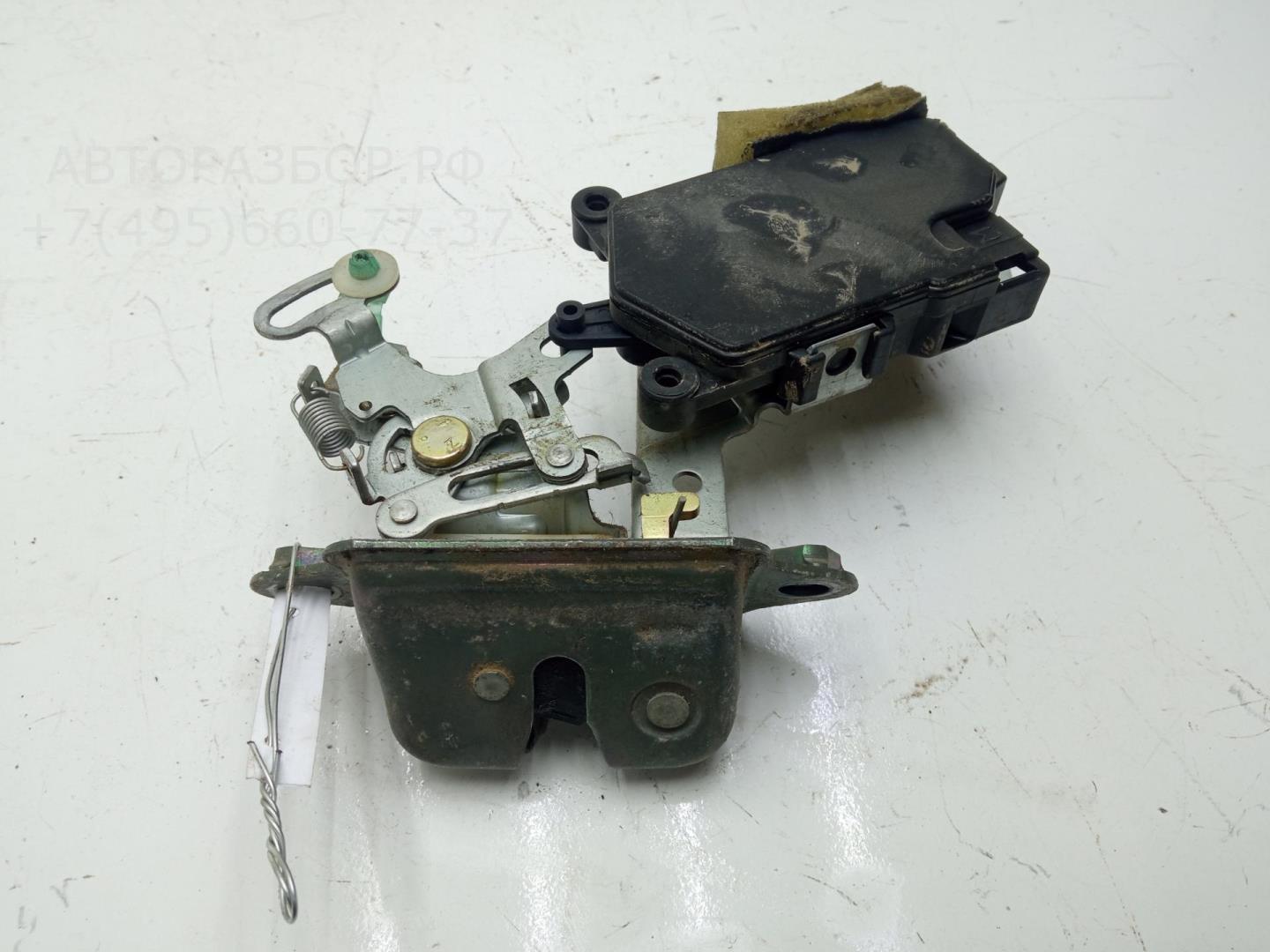 Замок багажника