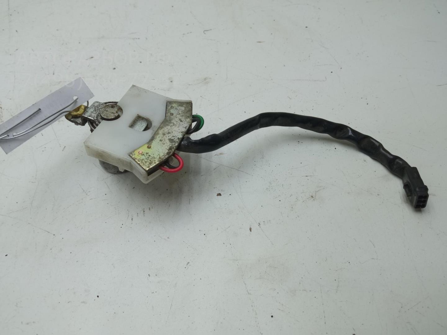 Вставка замка двери