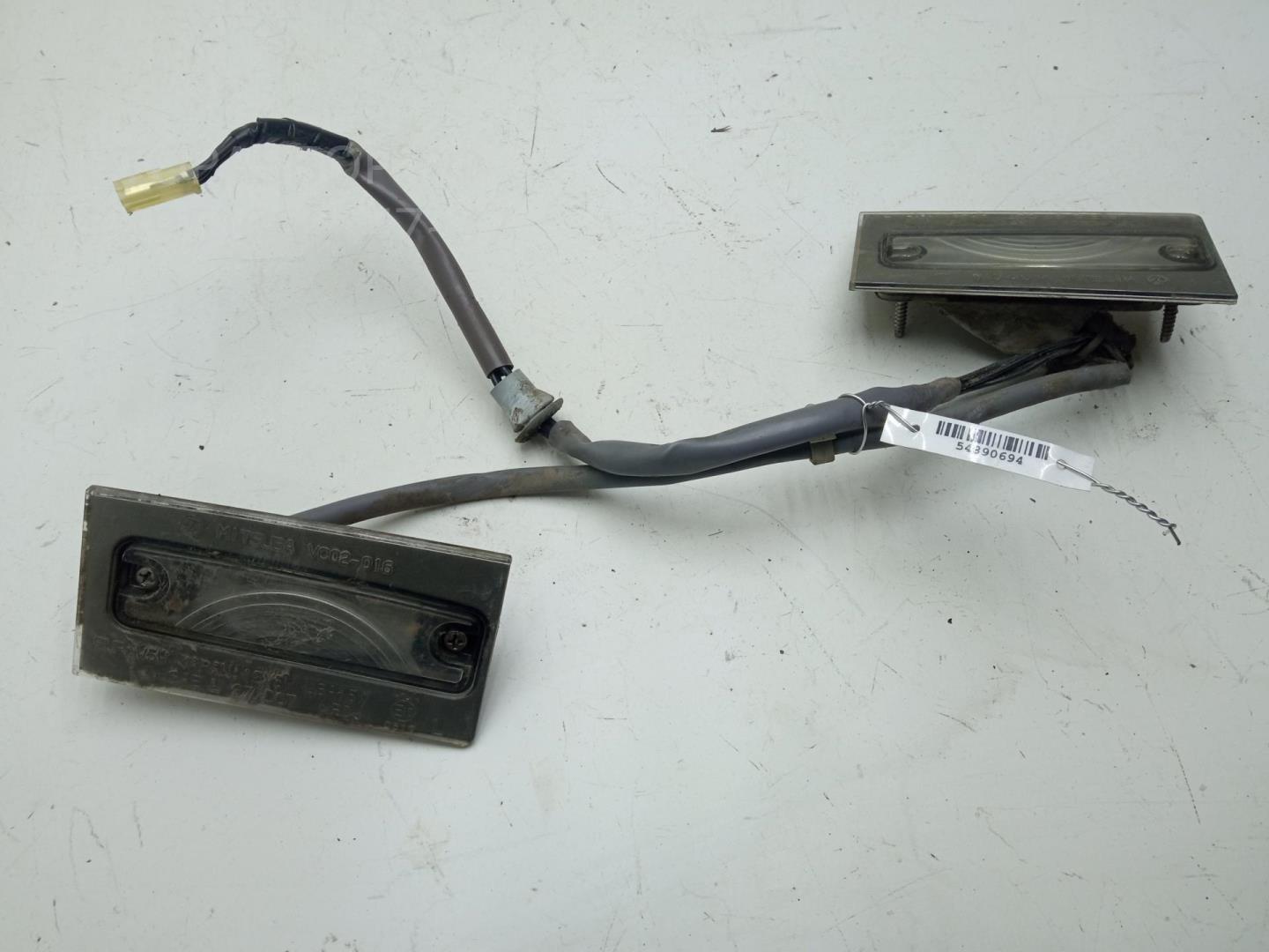 Фонарь подсветки номера