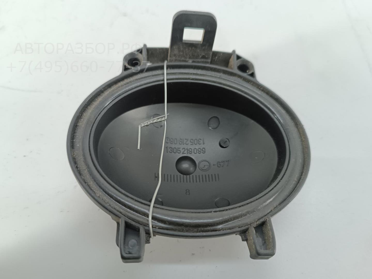 Крышка фары левой