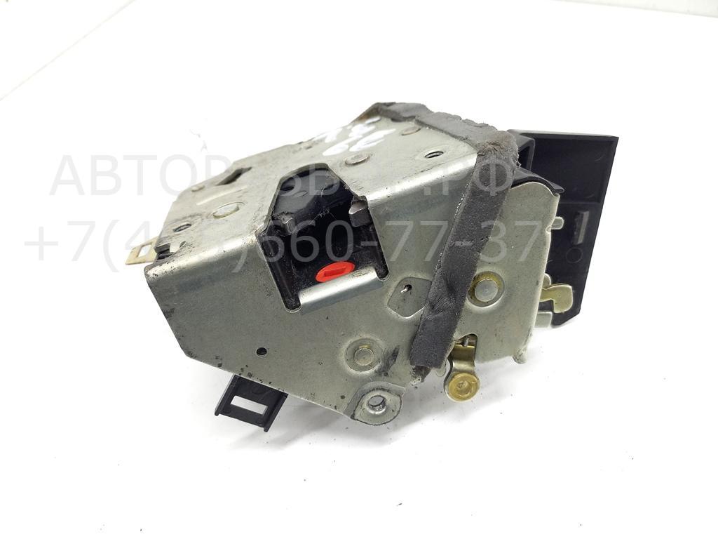 Замок двери задней левой