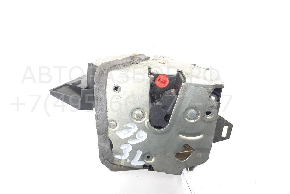 Замок двери задней левой