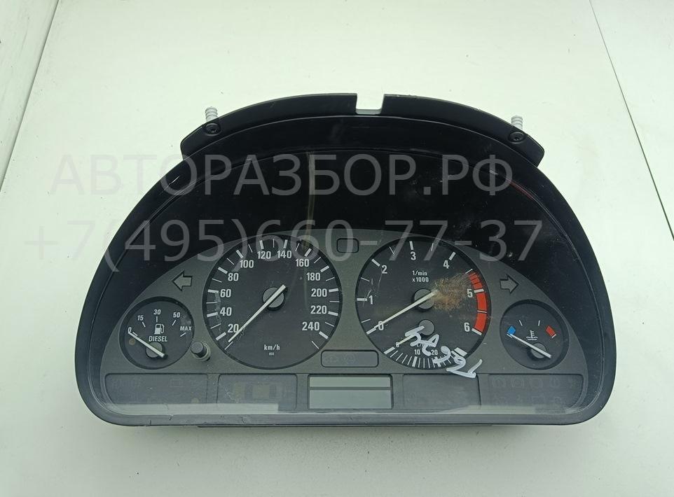 Панель приборов