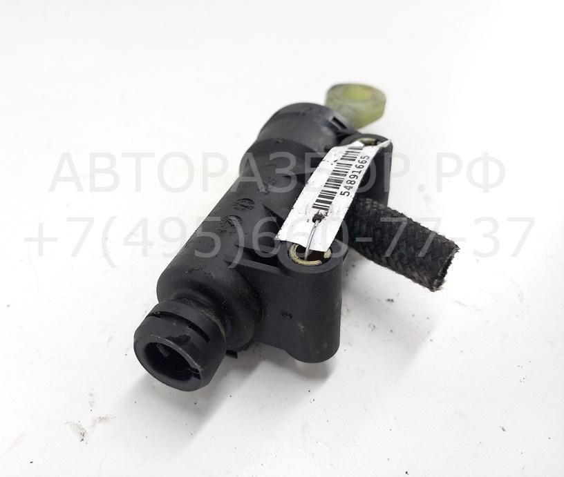 Цилиндр сцепления главный