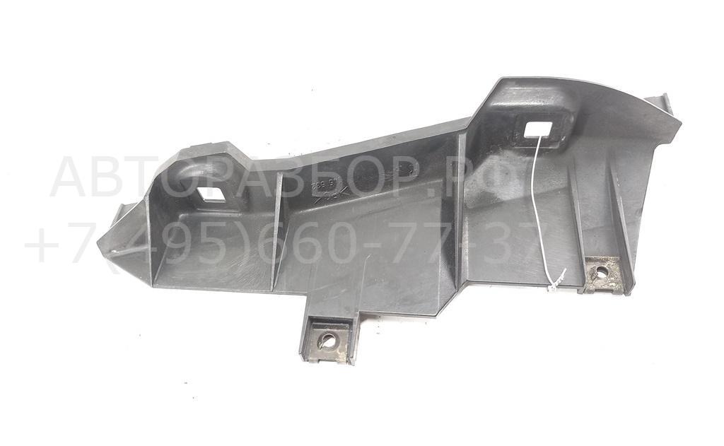 Кронштейн фар правый