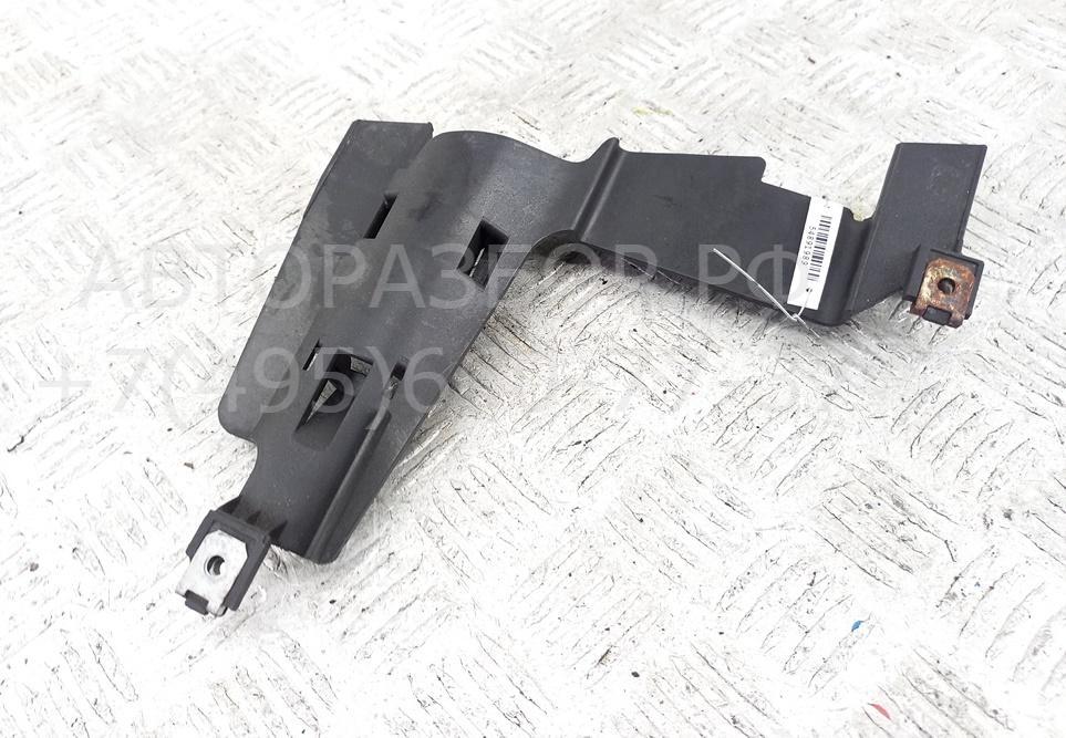 Крепеж фары