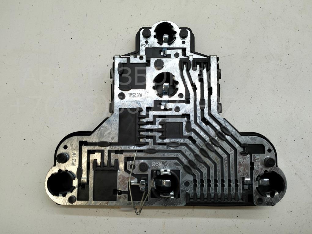 Плата заднего фонаря правого