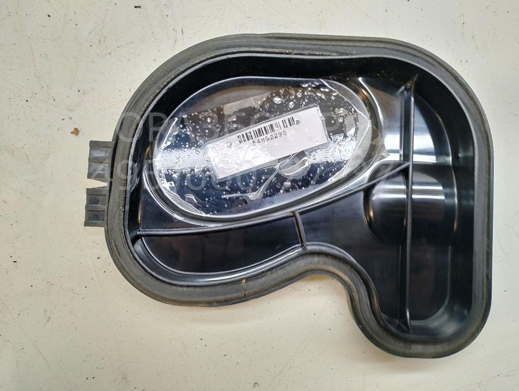 Крышка фары левой