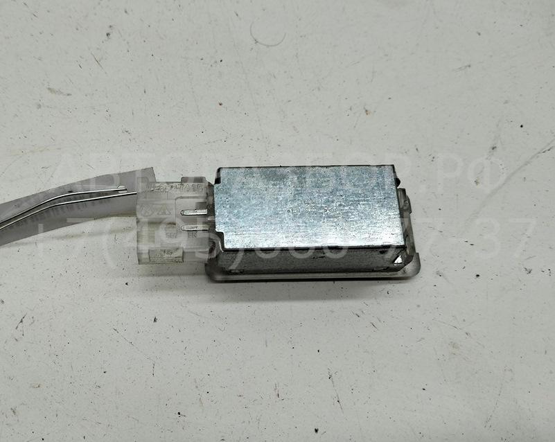 Плафон салонный