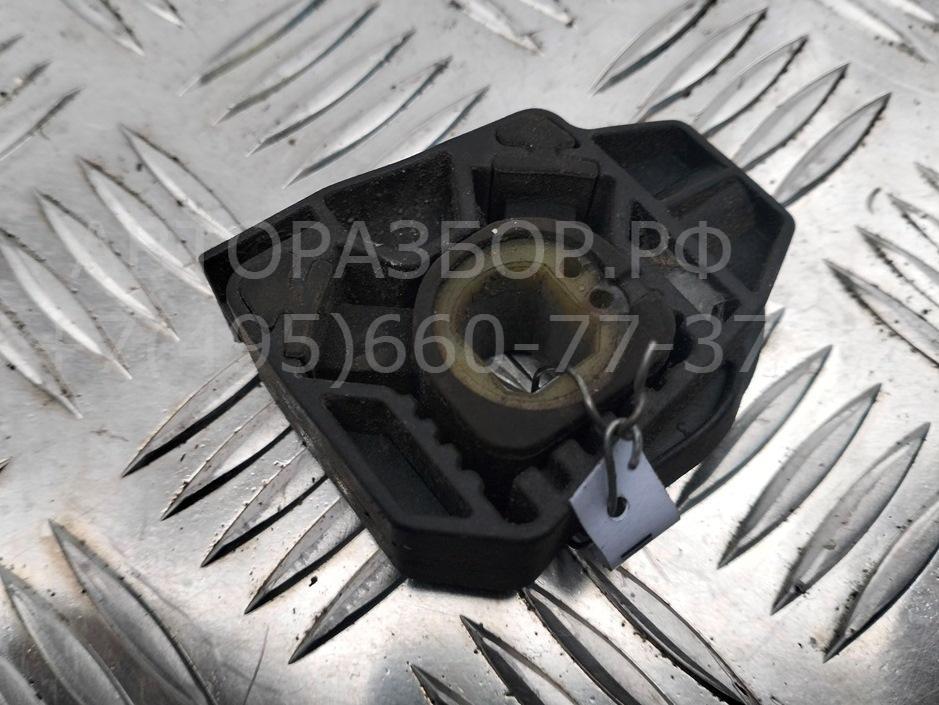 Кронштейн радиатора