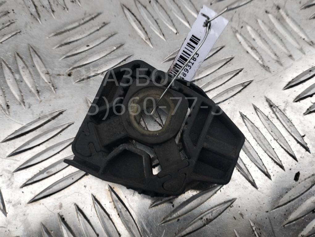 Кронштейн радиатора