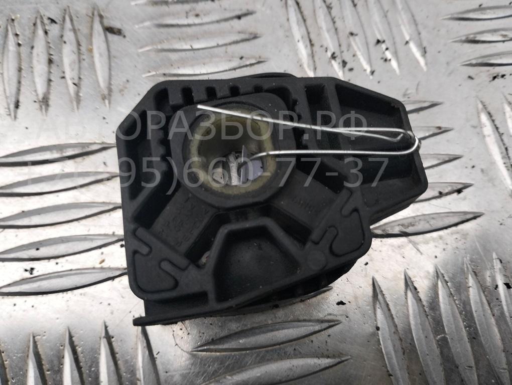 Кронштейн радиатора