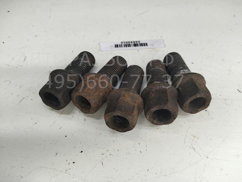 Болт колесный