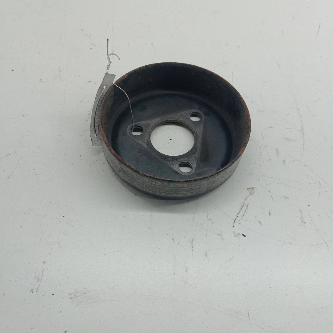 Шкив водяного насоса (помпы)