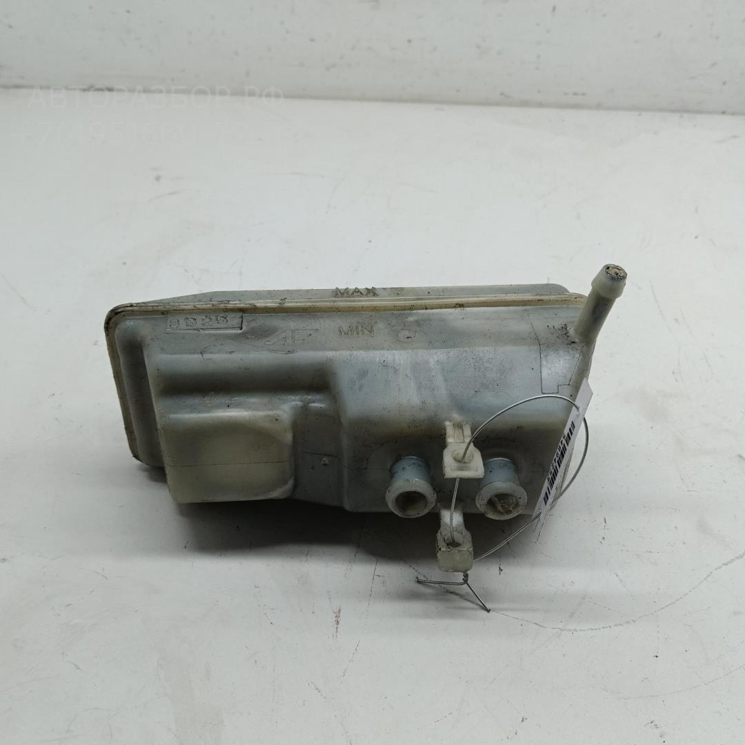 Бачок главного тормозного цилиндра