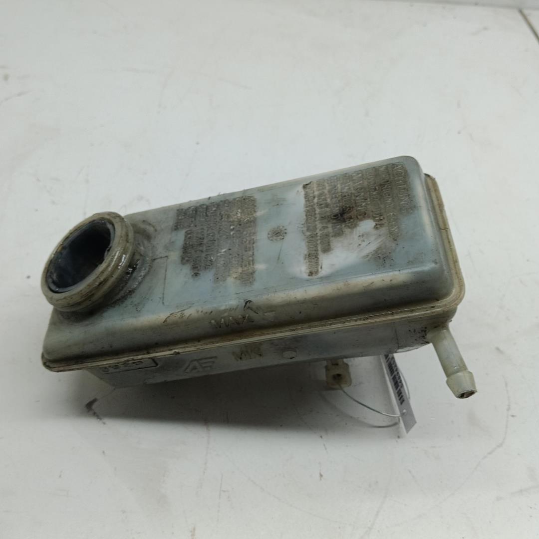 Бачок главного тормозного цилиндра