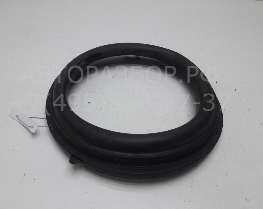 Накладка двери передней левой