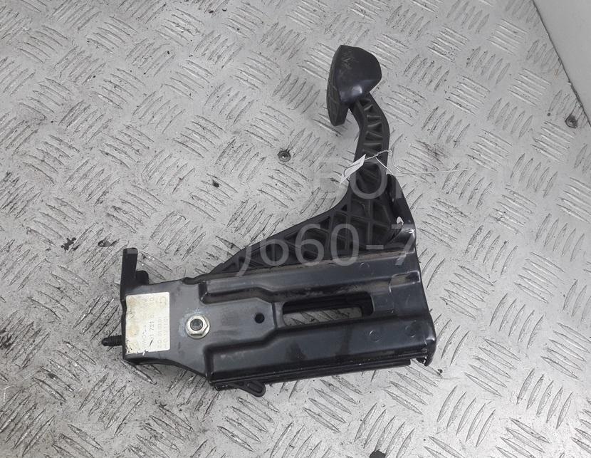 Педаль сцепления