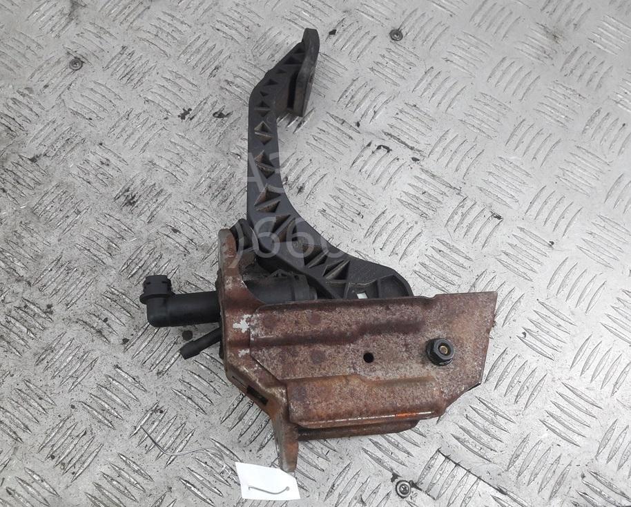 Цилиндр сцепления главный