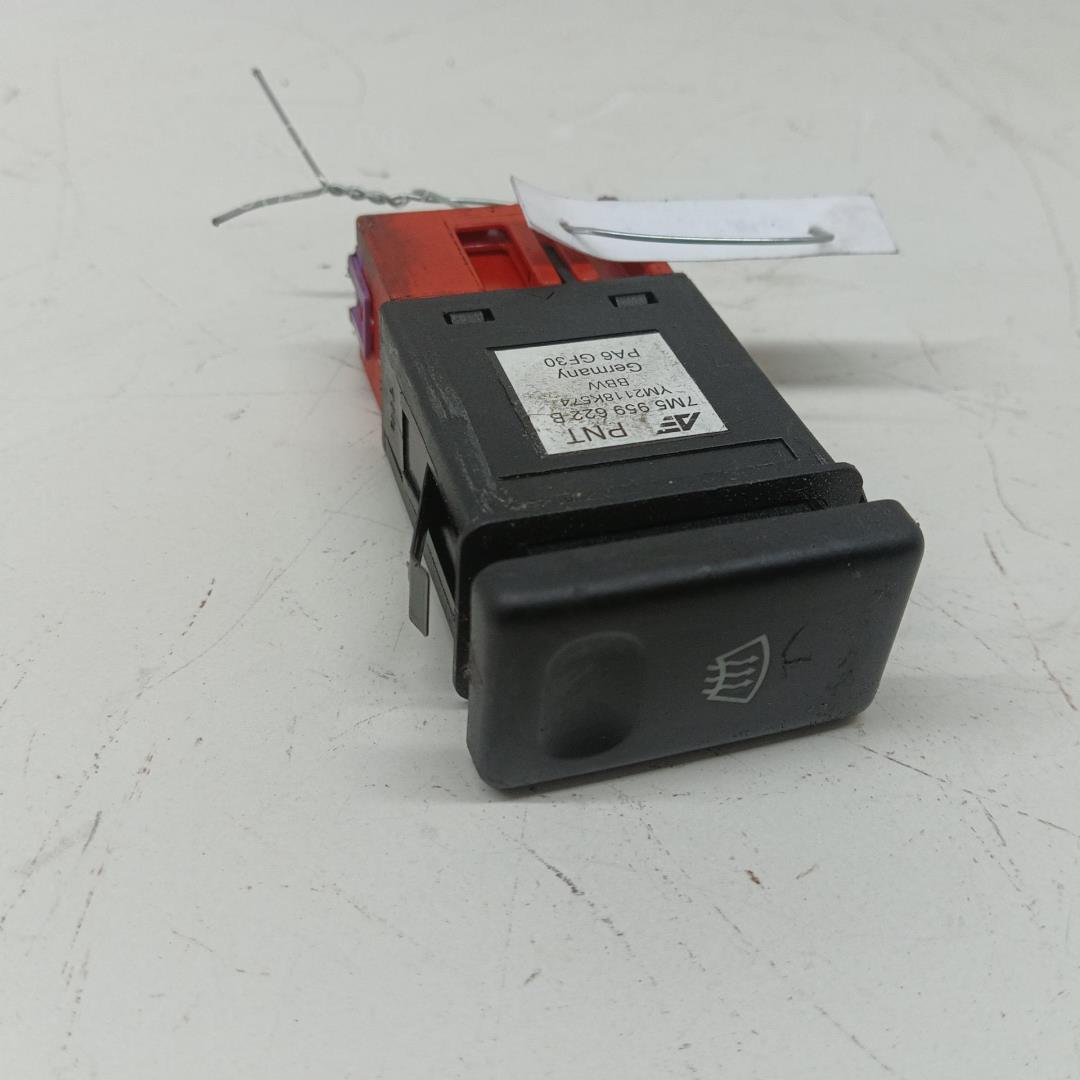 Кнопка обогрева переднего стекла